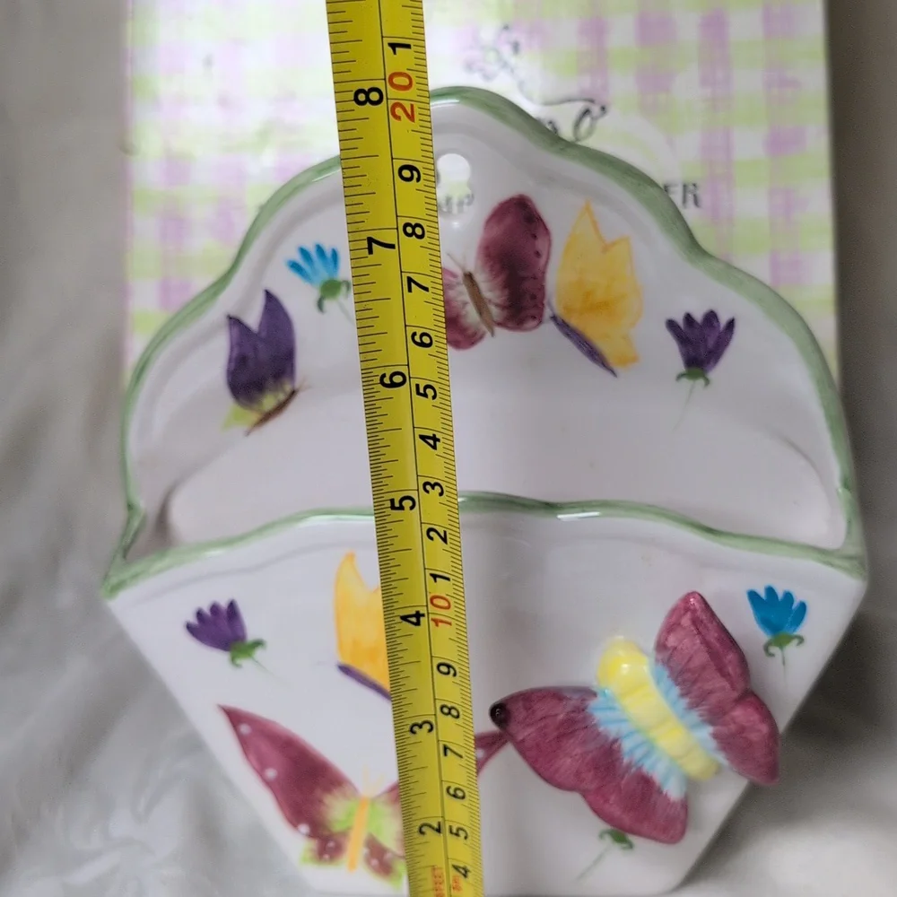 Spring Butterfly Mail Organizer